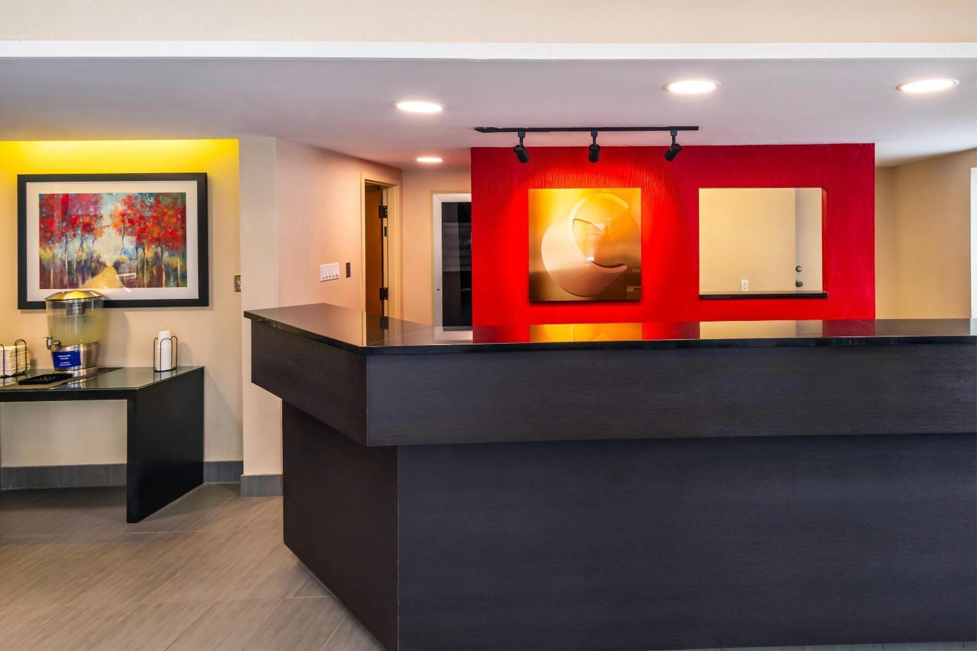 Comfort Inn Гатино Экстерьер фото